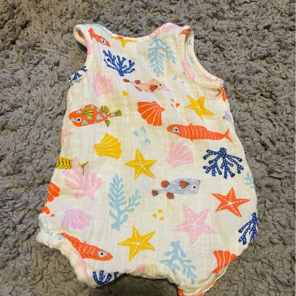 3/$20 Old Navy Fish Romper - Picture 4 of 4